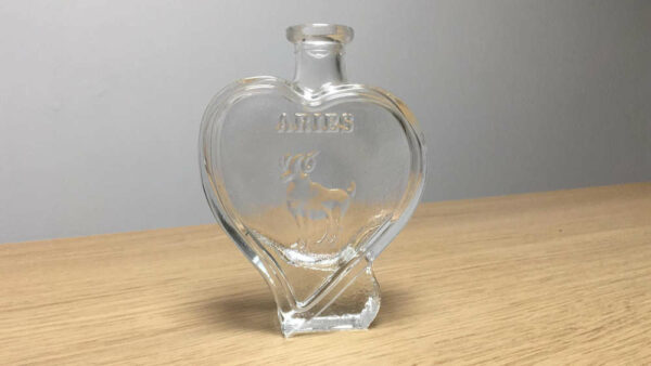 Bottiglia in vetro Cuore Zodiaco 100 cc h 12 cm  *