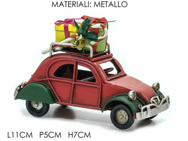 Auto con pacchi regalo *