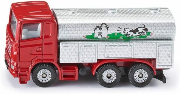 Camion cisterna latte *