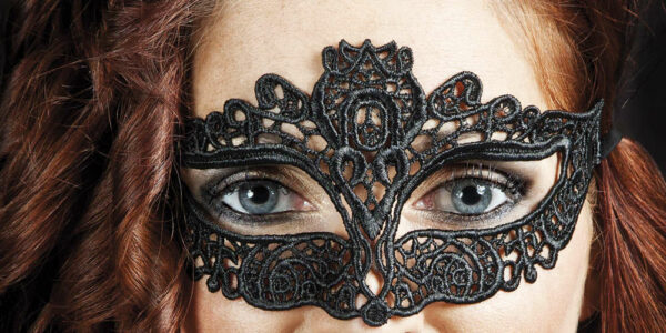 MASCHERA IN PIZZO NERA*